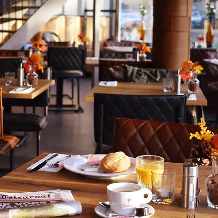 Hotel De Borgh 3*