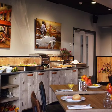 De Borgh Отель 3*