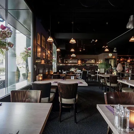 Отель De Borgh 3*